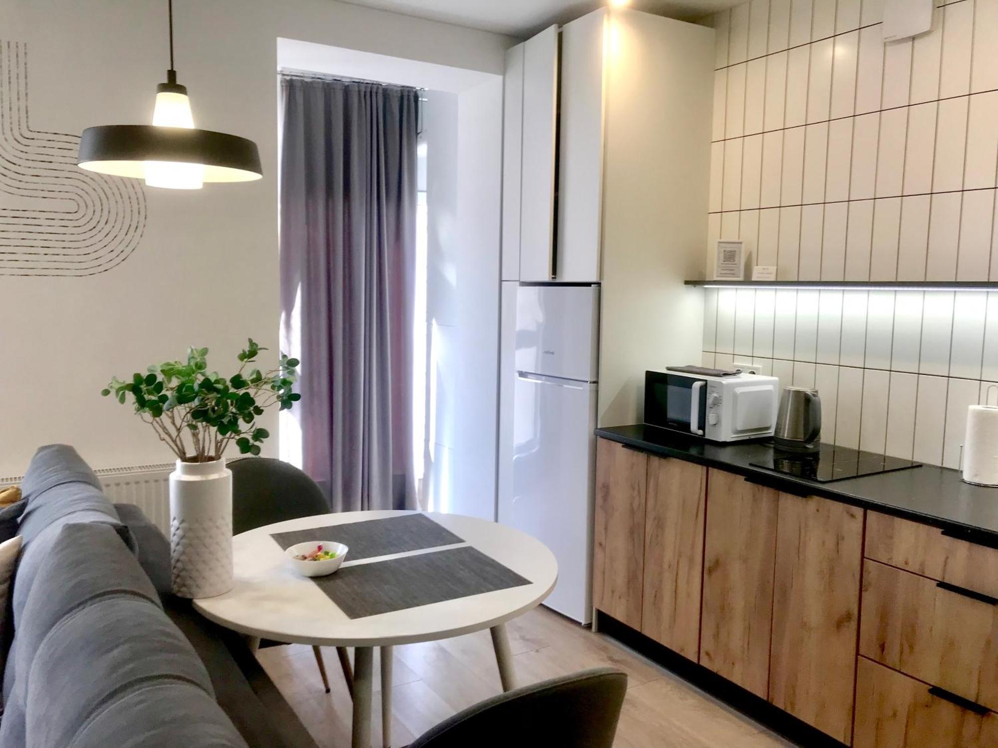 Modern Studio City Center Дуже Тепло! Netflix คเมลไนป์สกาเย ภายนอก รูปภาพ